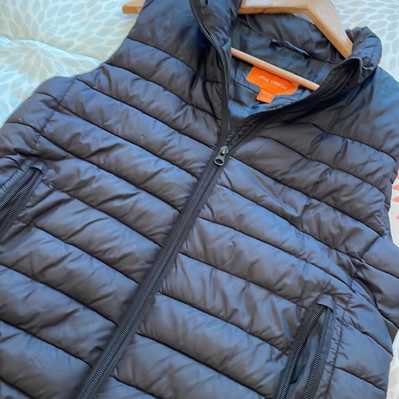 Puffer Vest - Picture 3 of 3